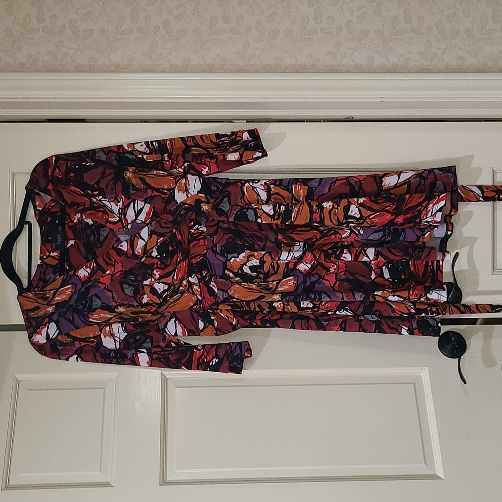Just… Taylor Dress - Fit & Flare Abstract Floral - size 12
